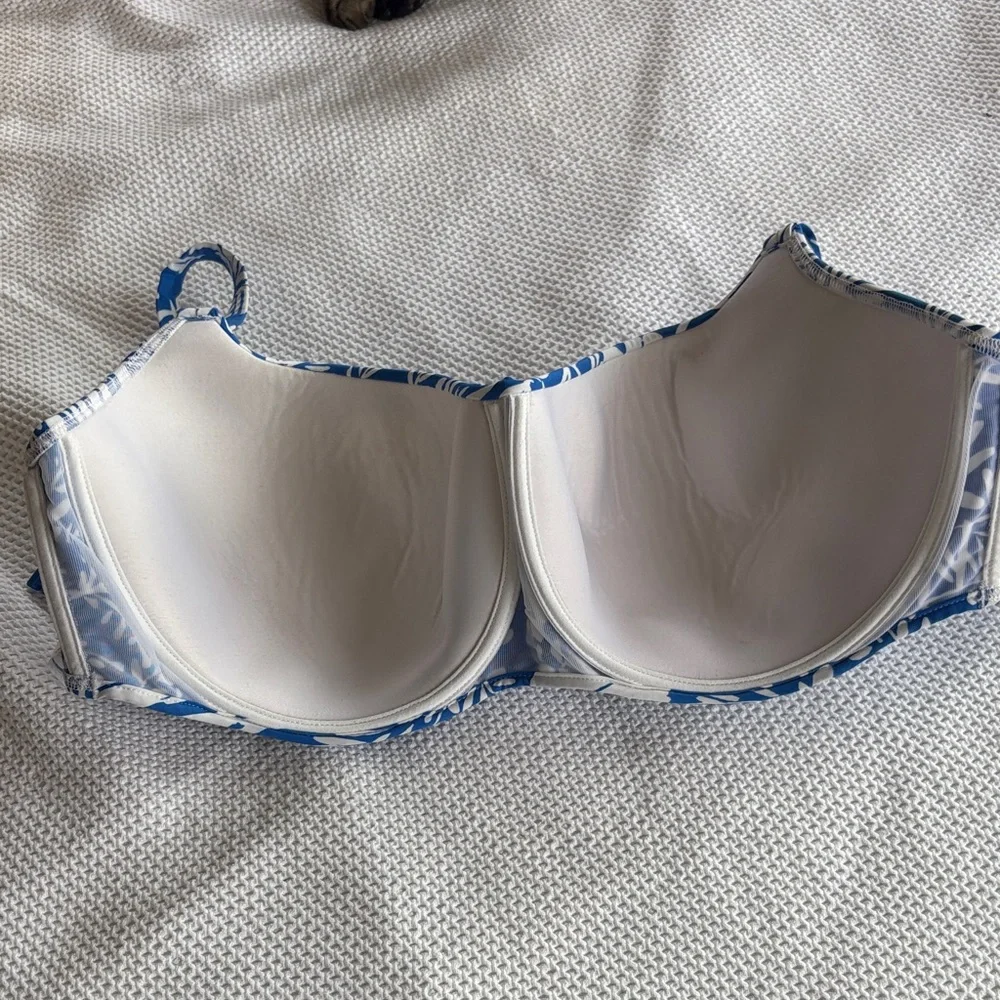 Empreinte Blue and White Floral Underwire Bikini Top with Adjustable Straps 32G